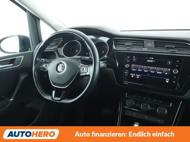 Volkswagen Touran view 13