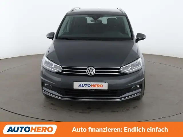 Volkswagen Touran view 9