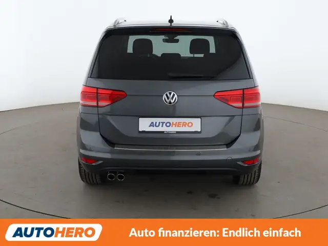 Volkswagen Touran view 5