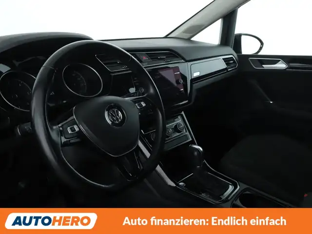 Volkswagen Touran view 11
