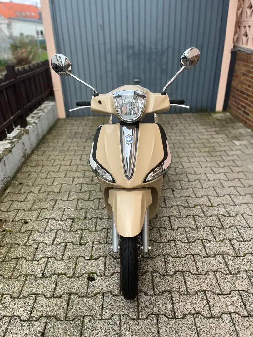 Piaggio Liberty 125 Piaggio Liberty 125 Beige - 1