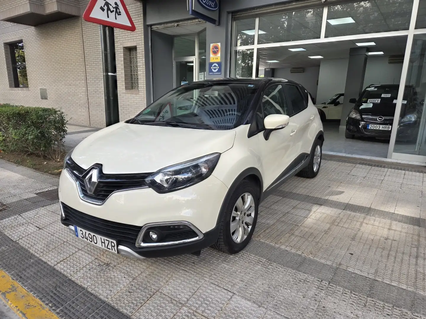 Renault Captur TCe Energy Zen 120 EDC Weiß - 1