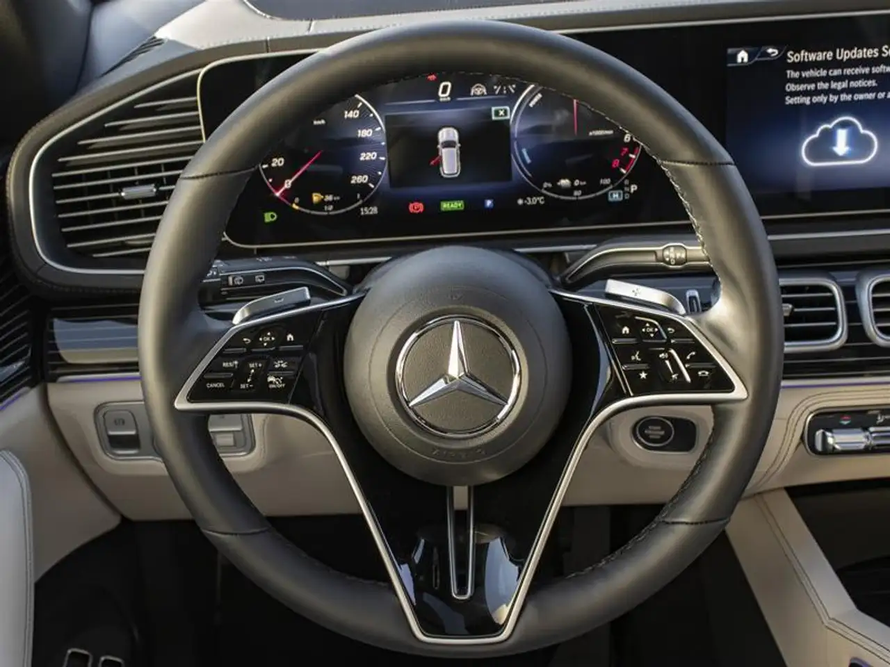Mercedes-Benz GLE снимка Mercedes-Benz GLE