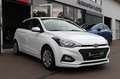 Hyundai i20 1.2 Classic Klima Alufelgen WKR TÜV NEU Blanc - thumbnail 4