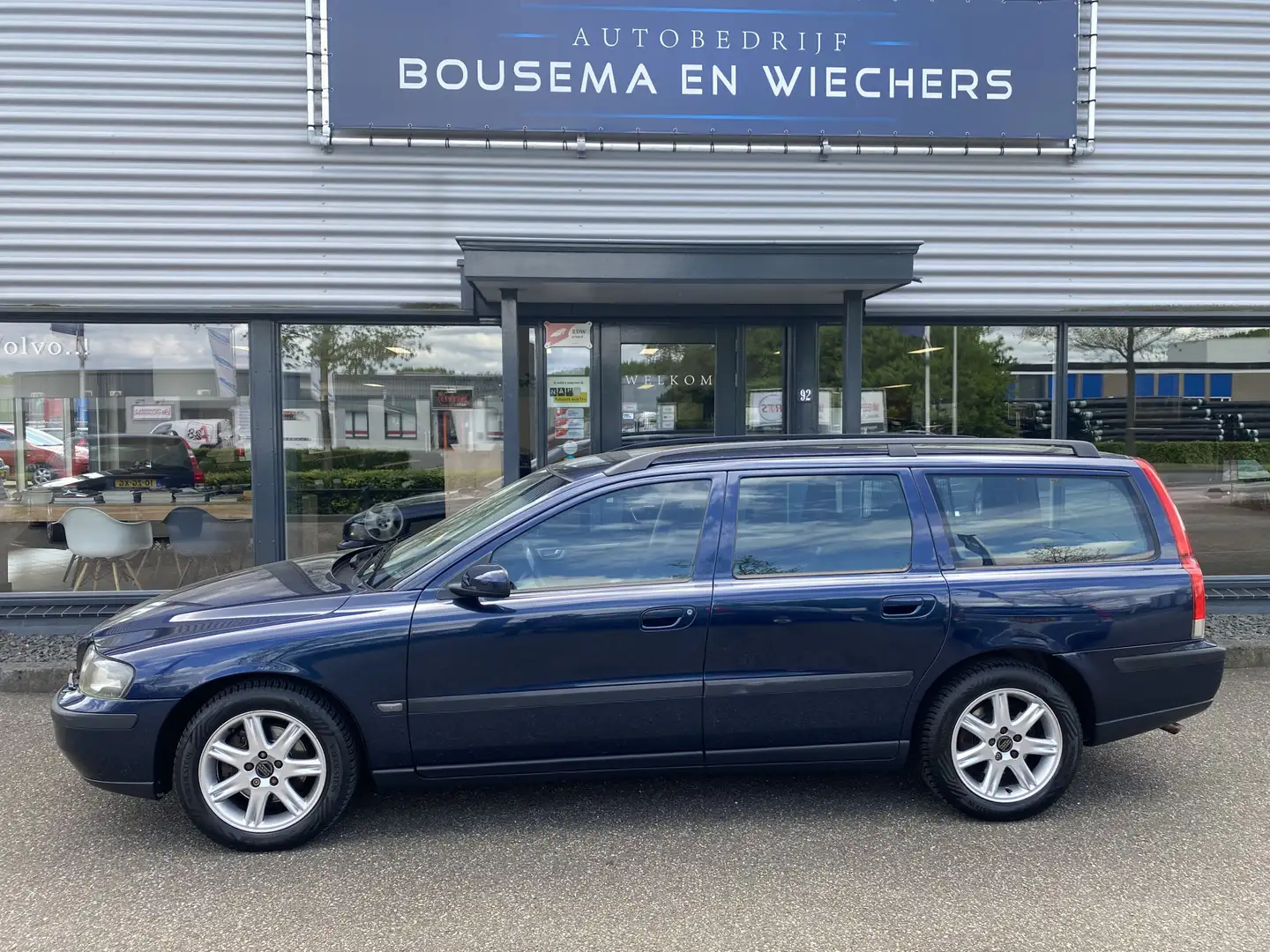 Volvo V70 2.4 Comfort Line Azul - 2