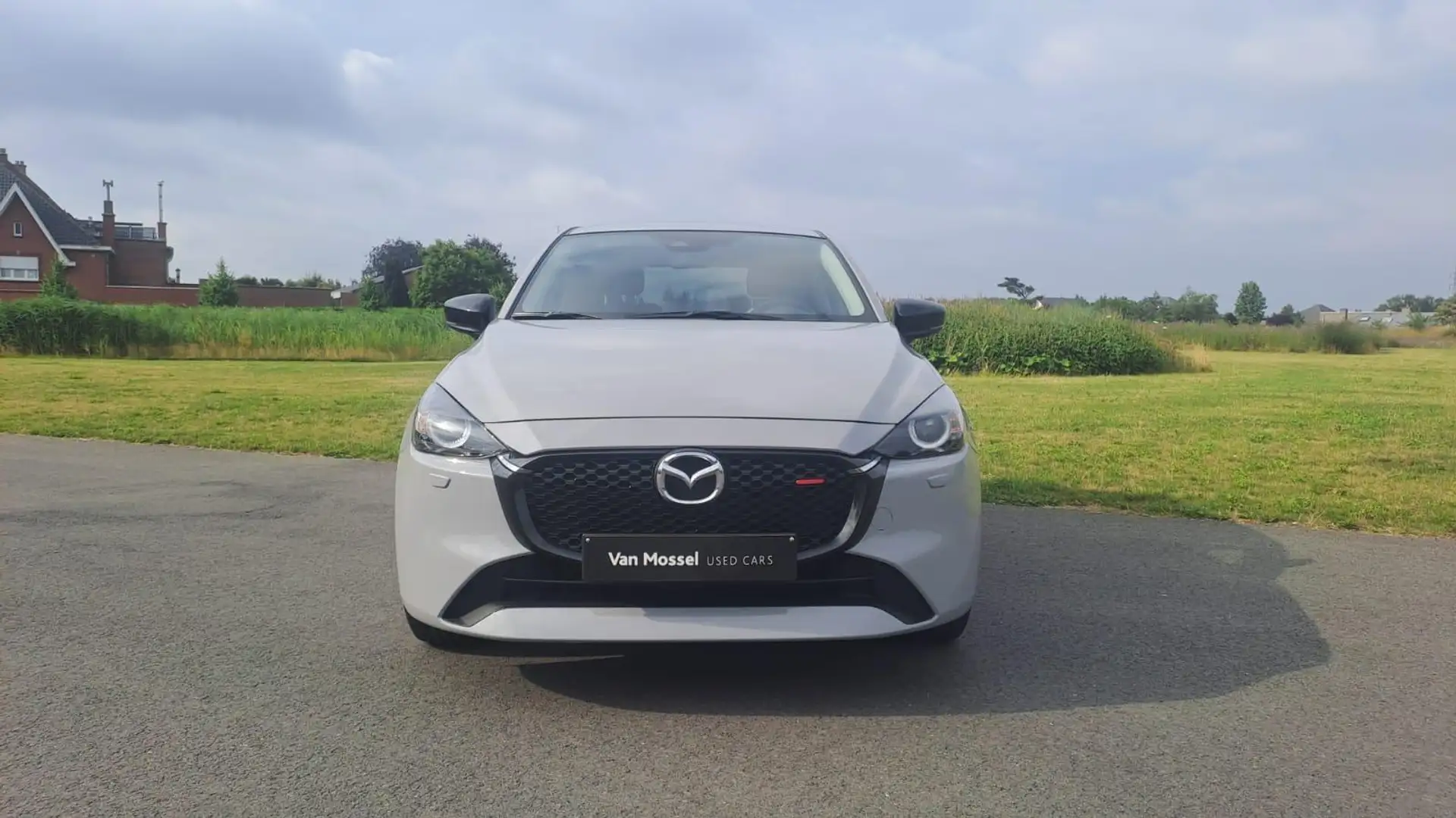 Mazda 2 1.5 e-Skyactiv-G 66kW Homura Grijs - 2