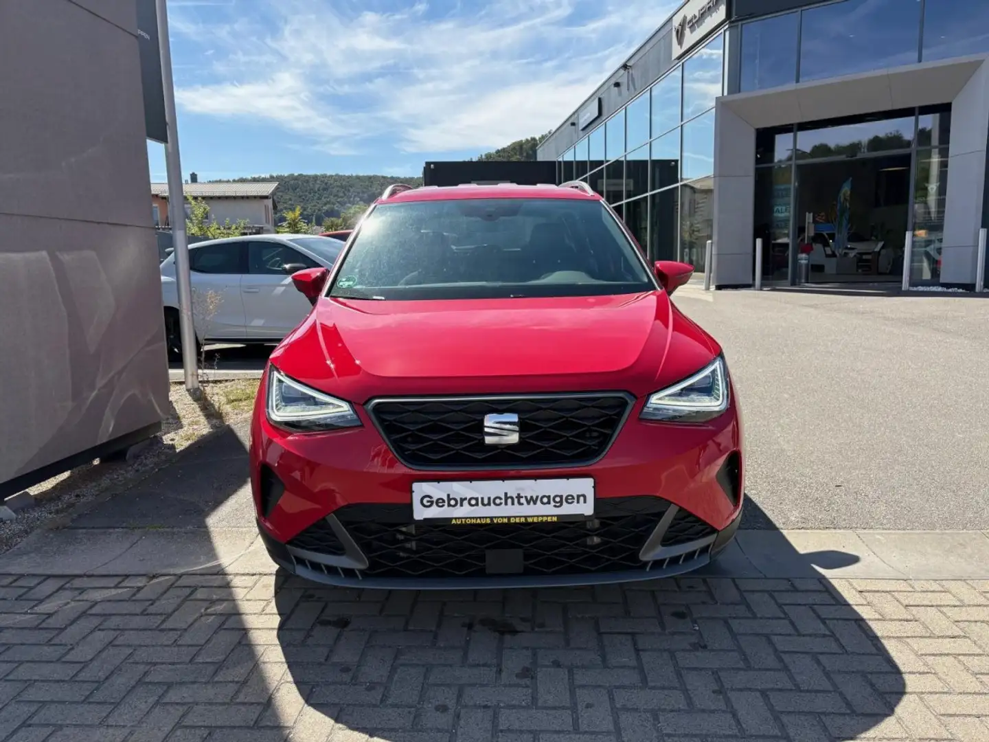 SEAT Arona FR 1.0 TSI LED, Navi, Sportsitze Klima Navi Rot - 2