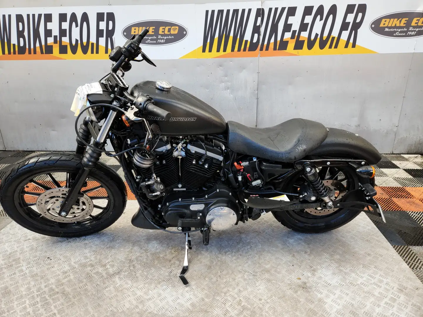 Harley-Davidson Sportster Černá - 2