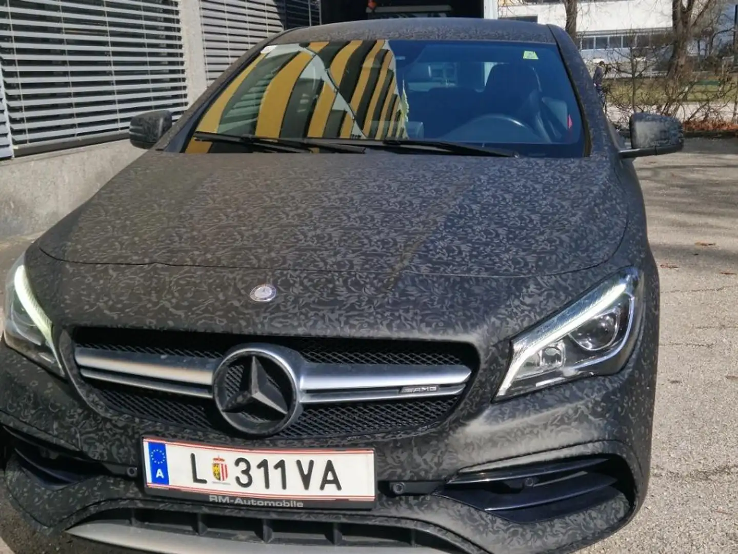 Mercedes-Benz CLA 45 AMG CLA 45 AMG Shooting Brake 4MATIC Aut. AMG Schwarz - 1