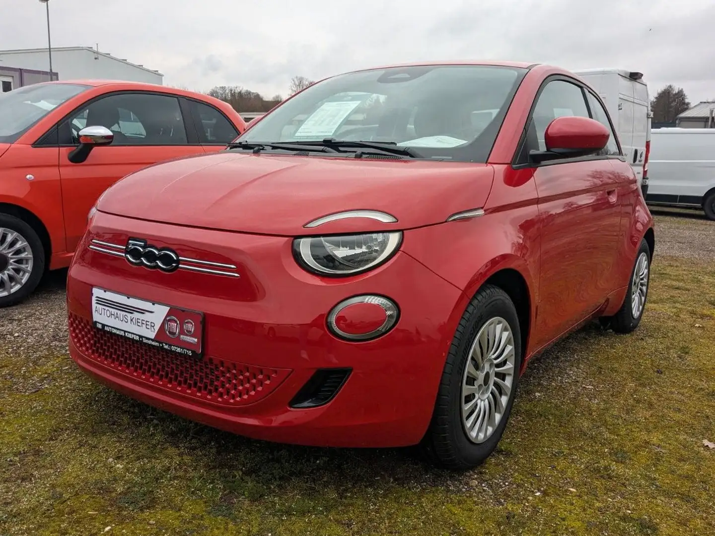 Fiat 500e 23,8 kWh Rot - 1