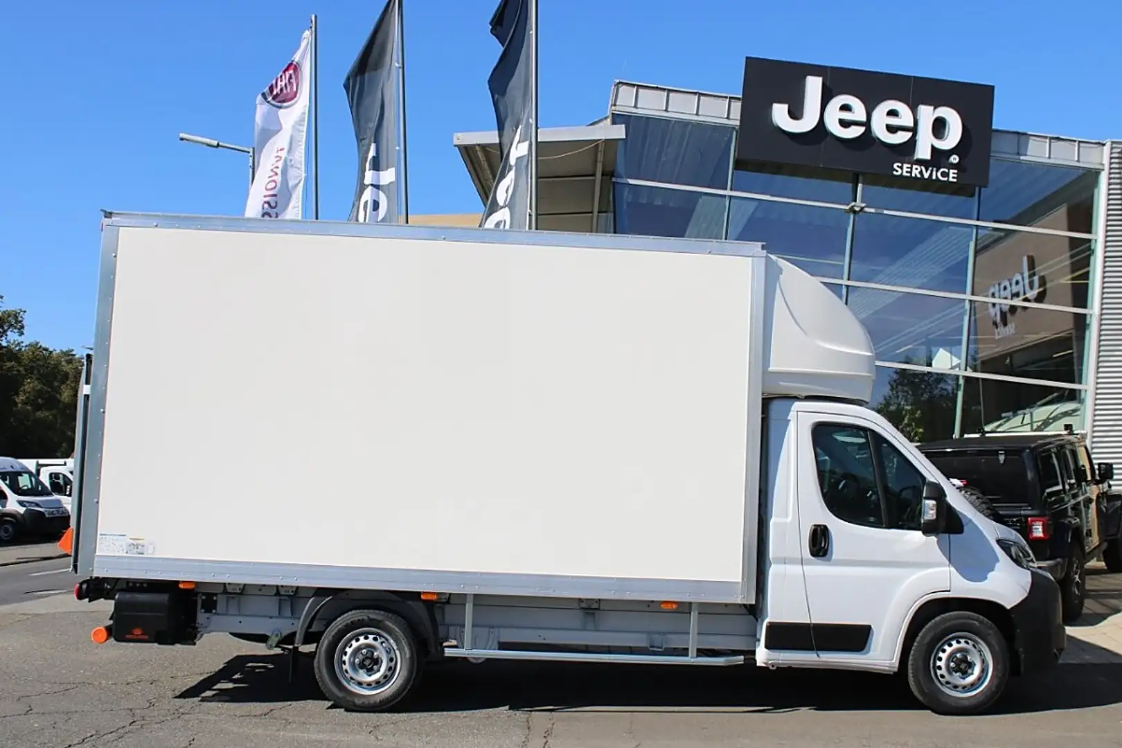 Fiat Ducato Maxi Koffer Ladebordwand 180PS Automatik... Weiß - 1