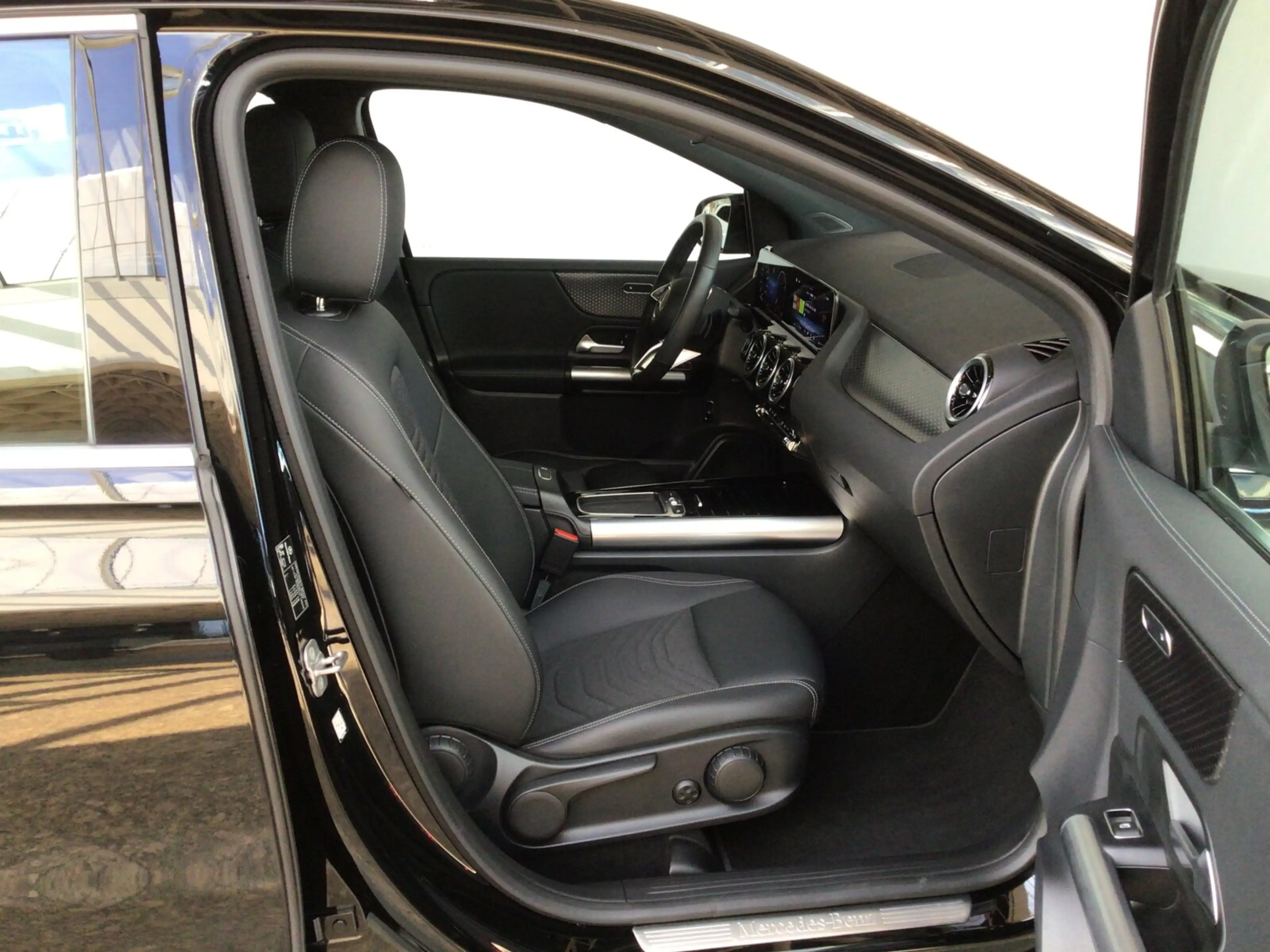 Mercedes-Benz B 250 B 250 4M Progressive/VKZ/MBUX/LED/Kamera/CarPlay — photo 10