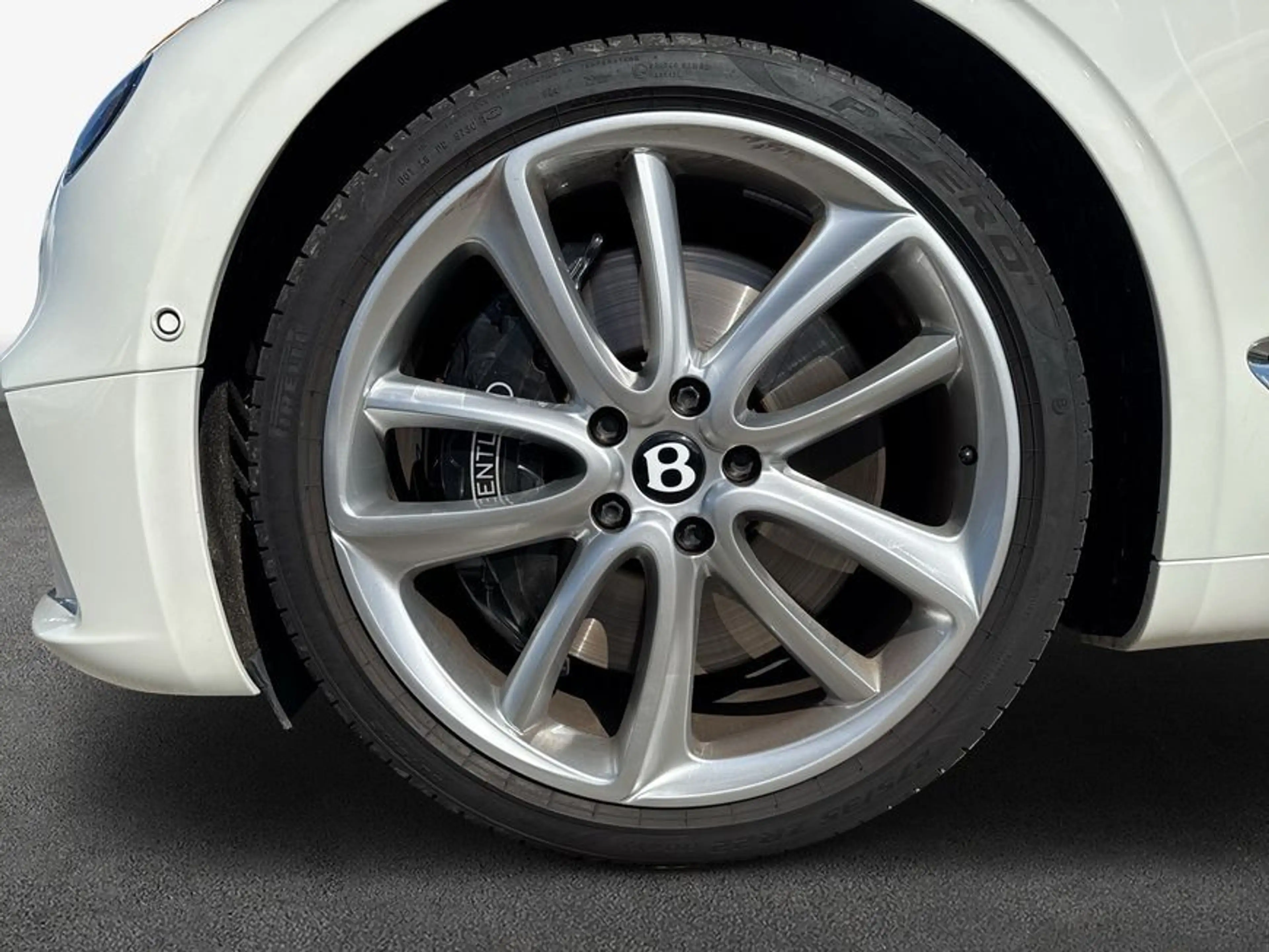 Bentley Continental GTC New Continental GTC V8 — photo 6