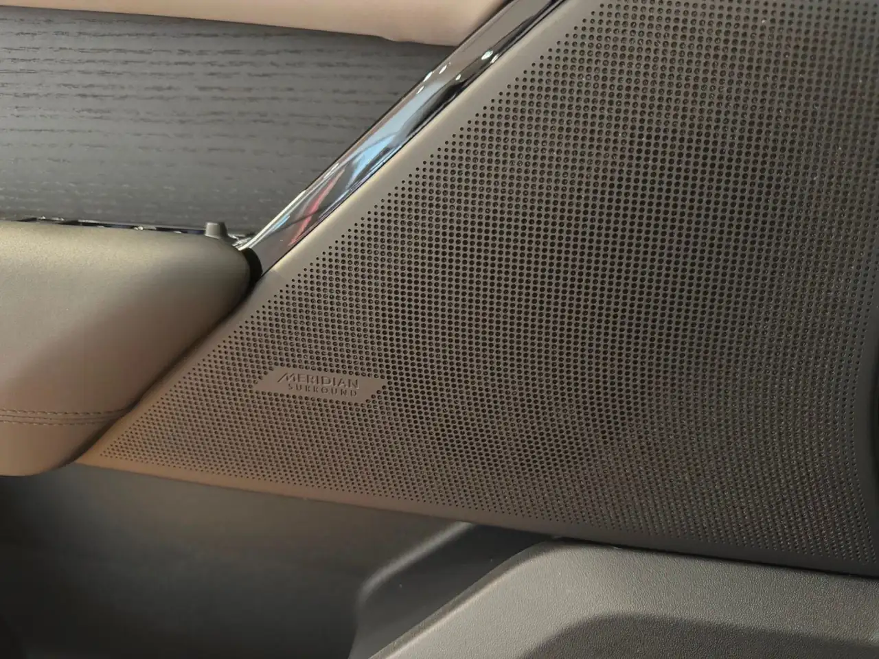 Land Rover Range Rover Velar снимка Land Rover Range Rover Velar