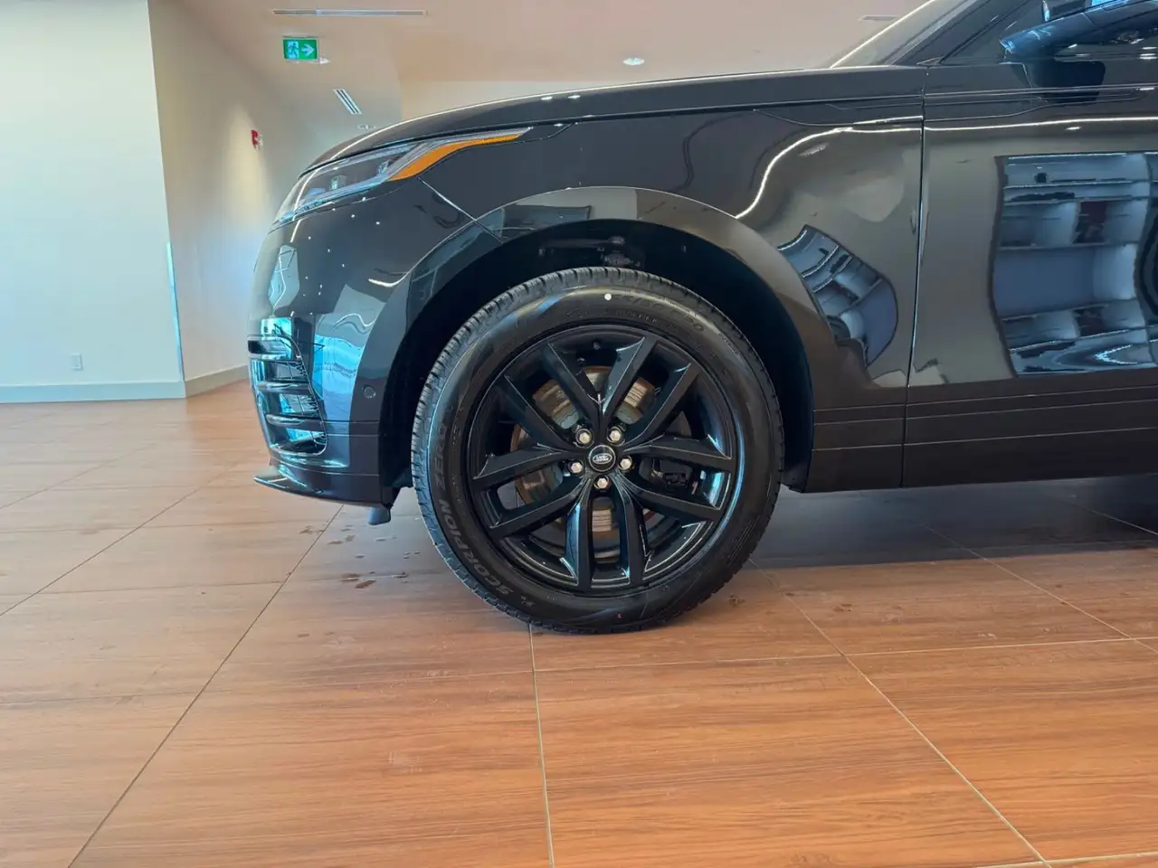 Land Rover Range Rover Velar снимка Land Rover Range Rover Velar