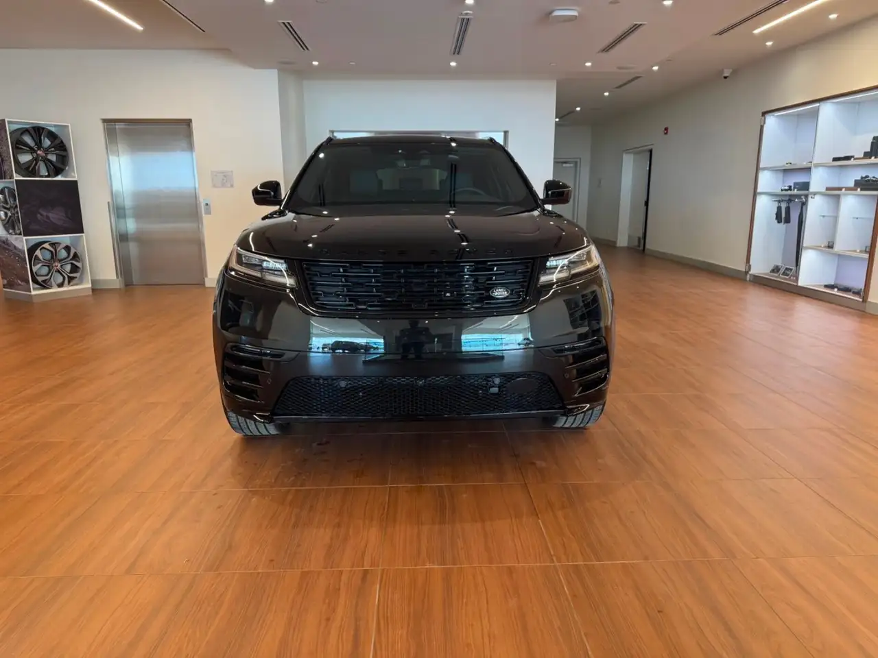 Land Rover Range Rover Velar снимка Land Rover Range Rover Velar