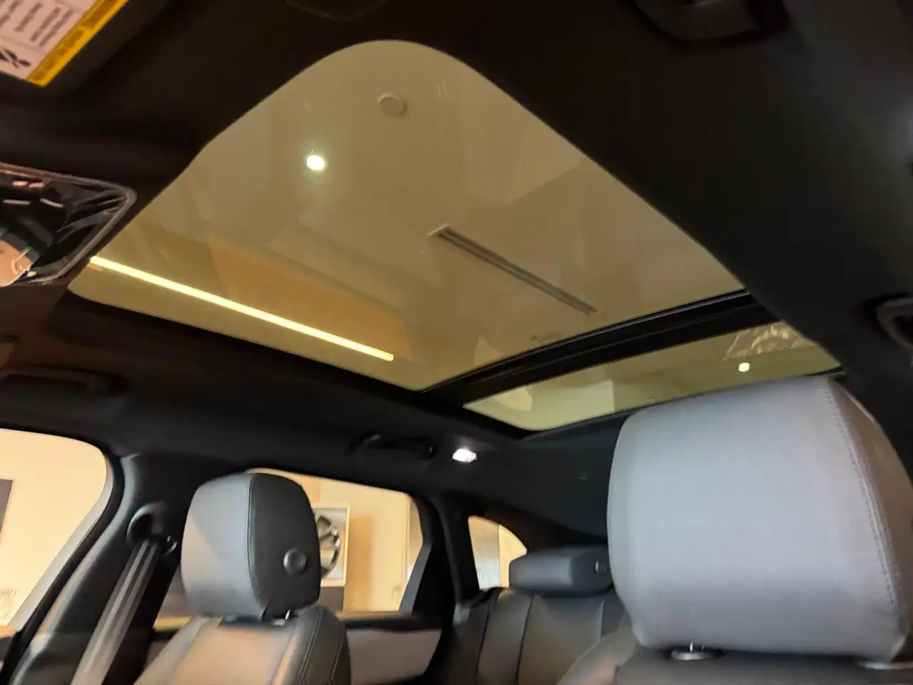 Land Rover Range Rover Velar снимка Land Rover Range Rover Velar