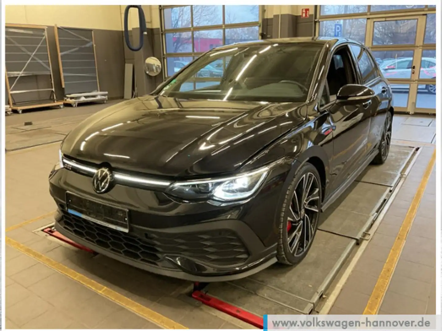 Volkswagen Golf GTI Golf VIII 2.0 TSI DSG GTI Clubsport Navi Pano Ka Schwarz - 2