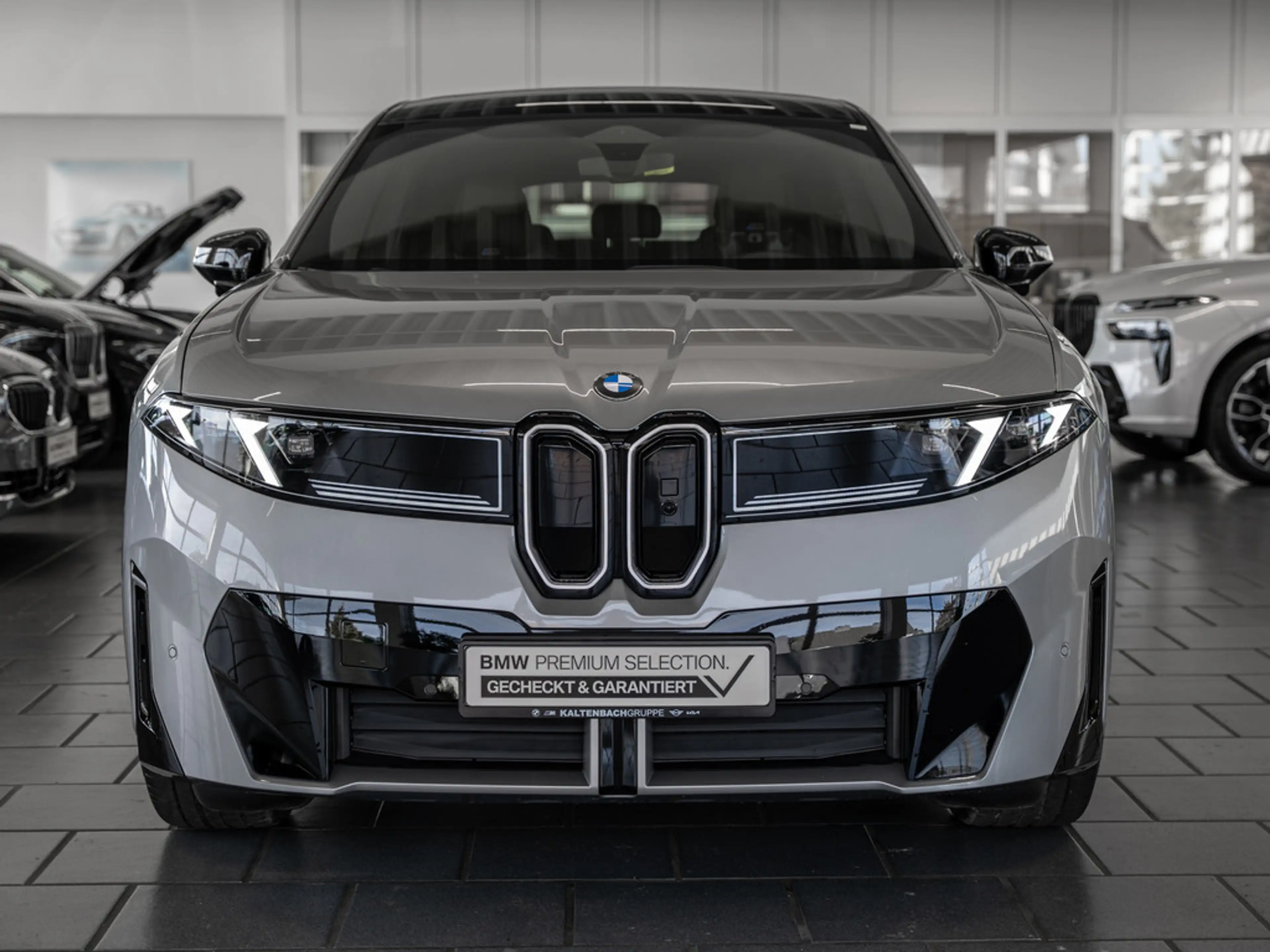 BMW X3 i xDrive50 PANO AHK HUD 360° LED ACC NAVI H/K — photo 4