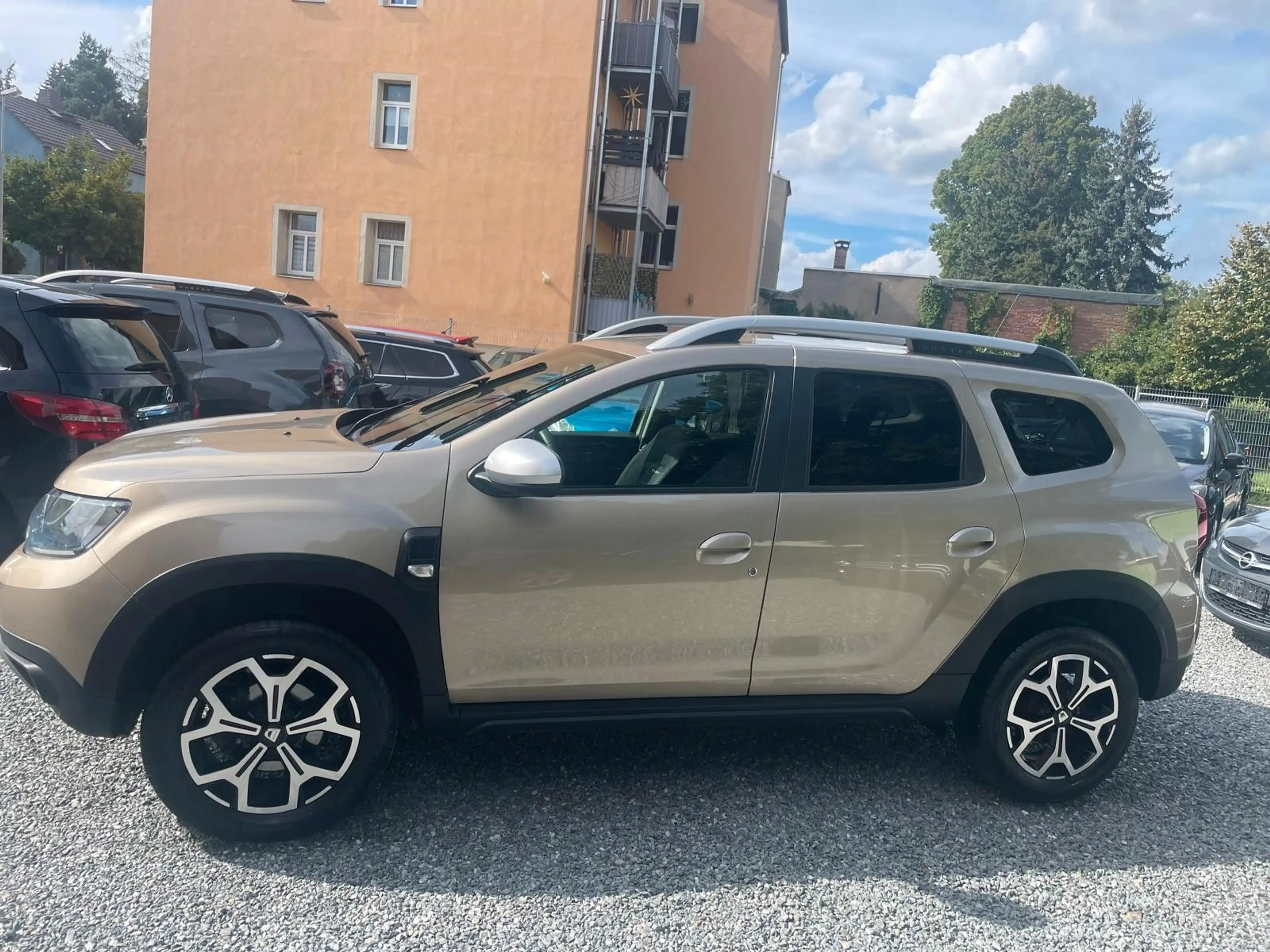 Dacia Duster dCi 110 2WD NAVI   AUTOMATIK — photo 3