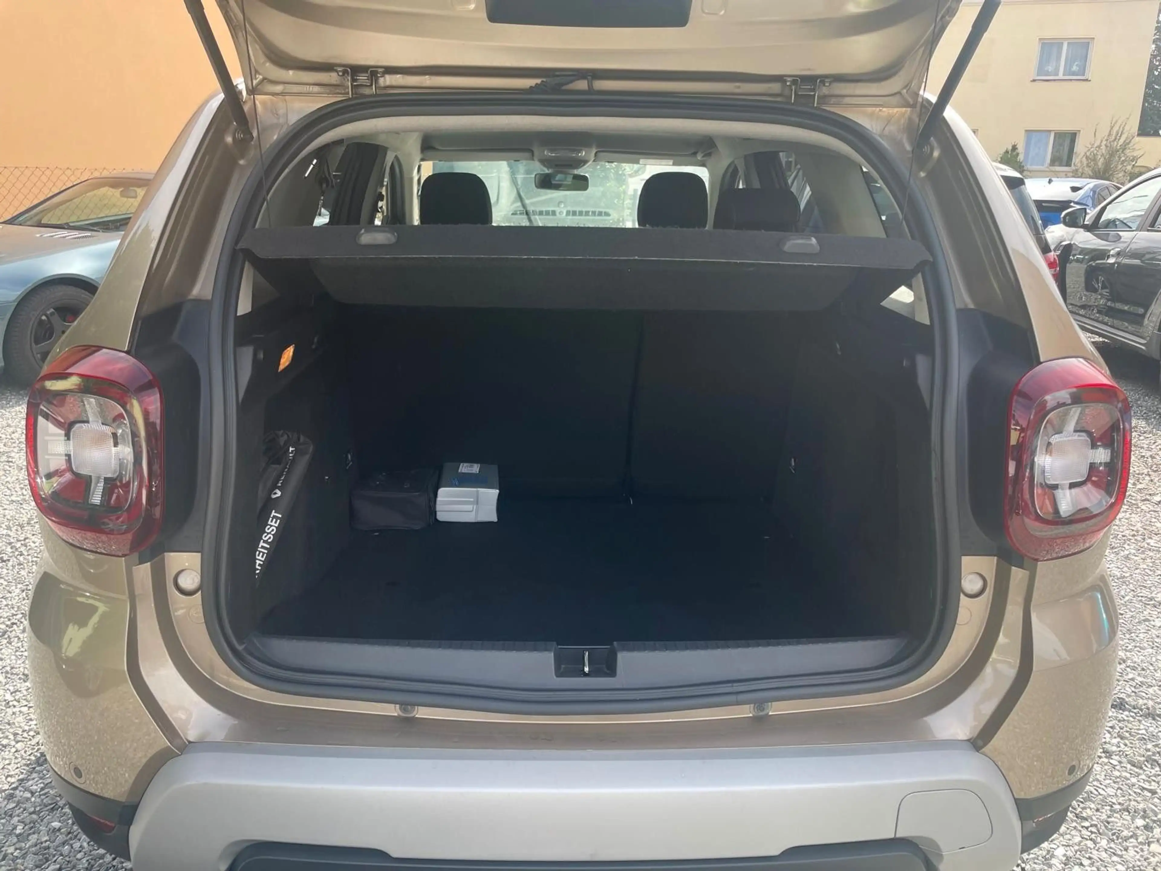 Dacia Duster dCi 110 2WD NAVI   AUTOMATIK — photo 12
