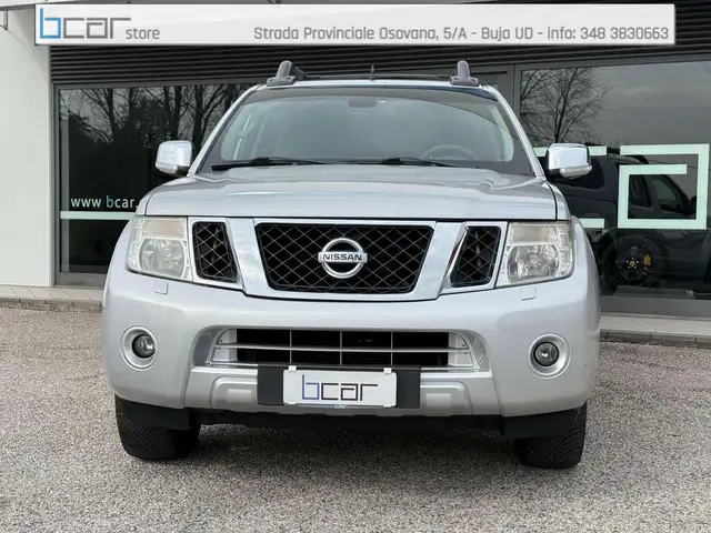 Nissan Navara Navara 2.5 dci d.cab Sport