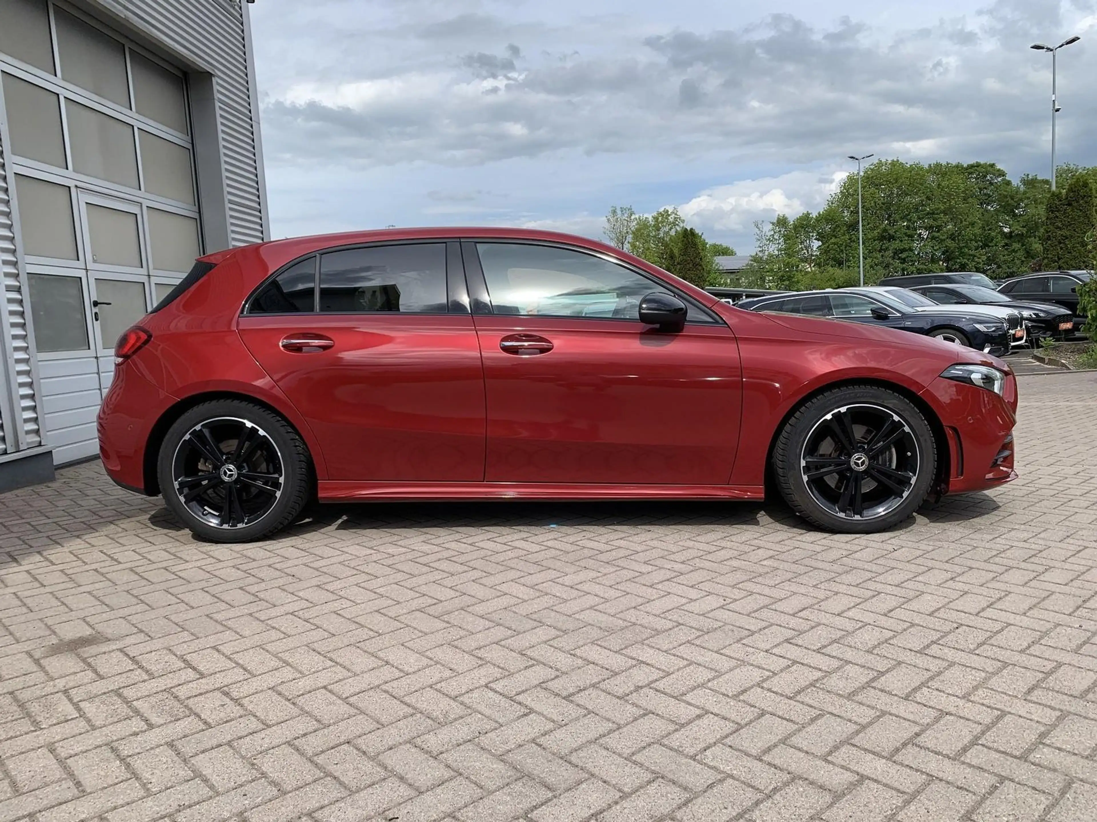 Mercedes-Benz A 200 A200d AMG-Line NightPaket+Ambiente+RFK+Keyless — photo 4