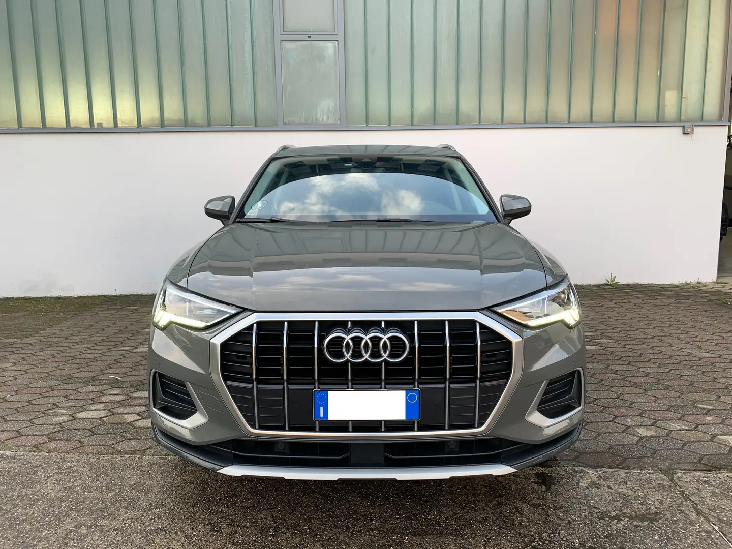 Audi Q3 35 1.5 TFSI MHEV ADVANCED S-TRONIC NAVI LED CRUISE Grey - 2