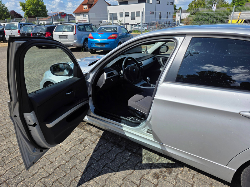 BMW 318 318 i — photo 9