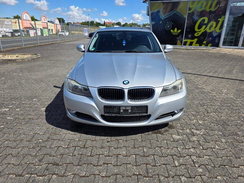 BMW 318 318 i — photo 7