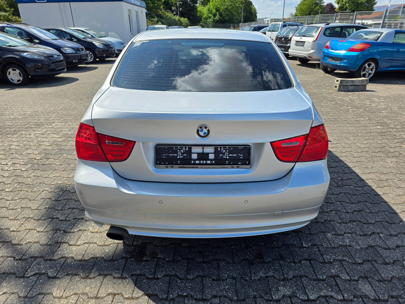 BMW 318 318 i — photo 4