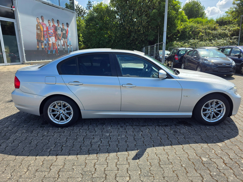 BMW 318 318 i — photo 6