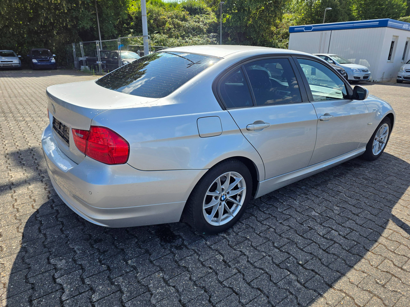 BMW 318 318 i — photo 5