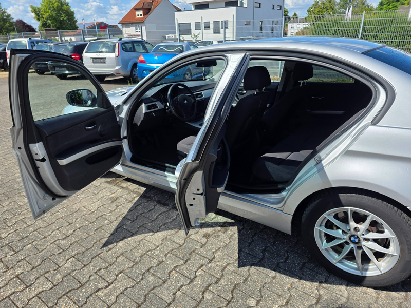 BMW 318 318 i — photo 8