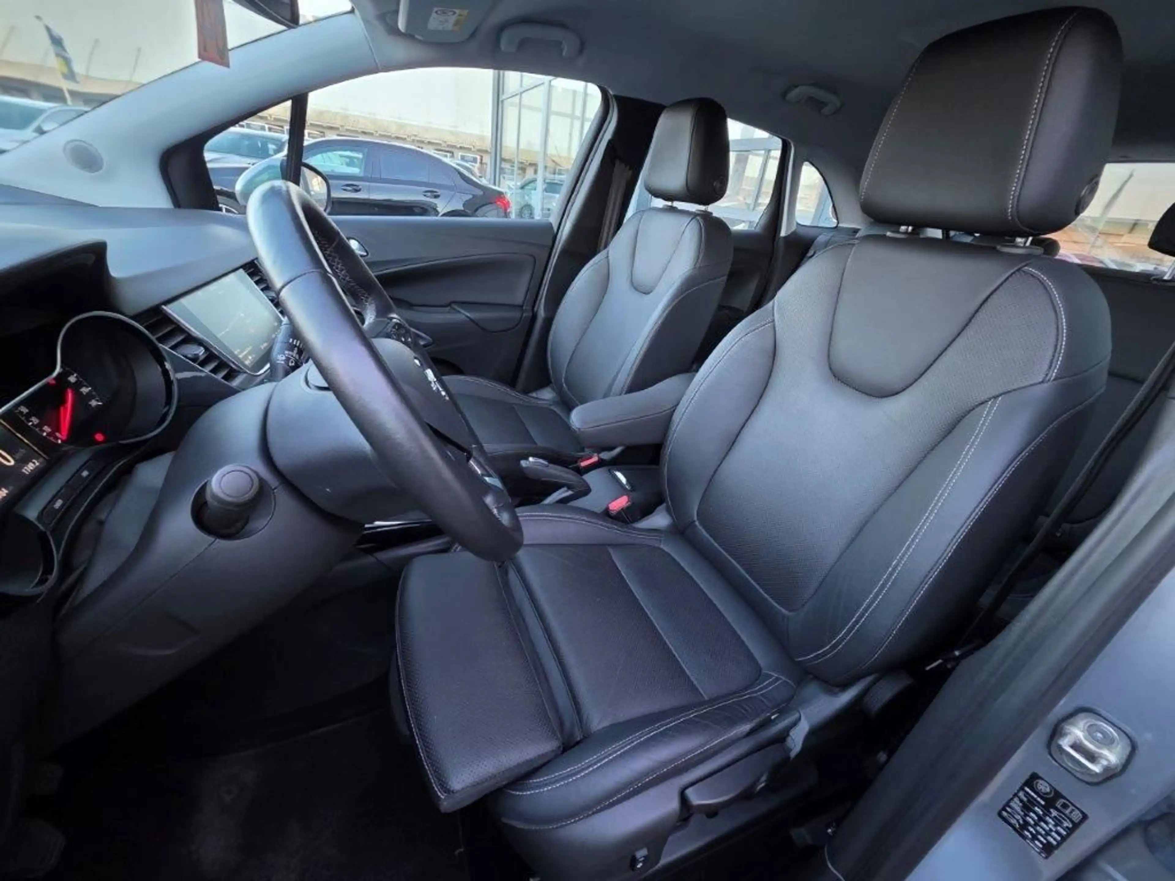 Opel Crossland X 1.2 Start/Stop Innovation — photo 14