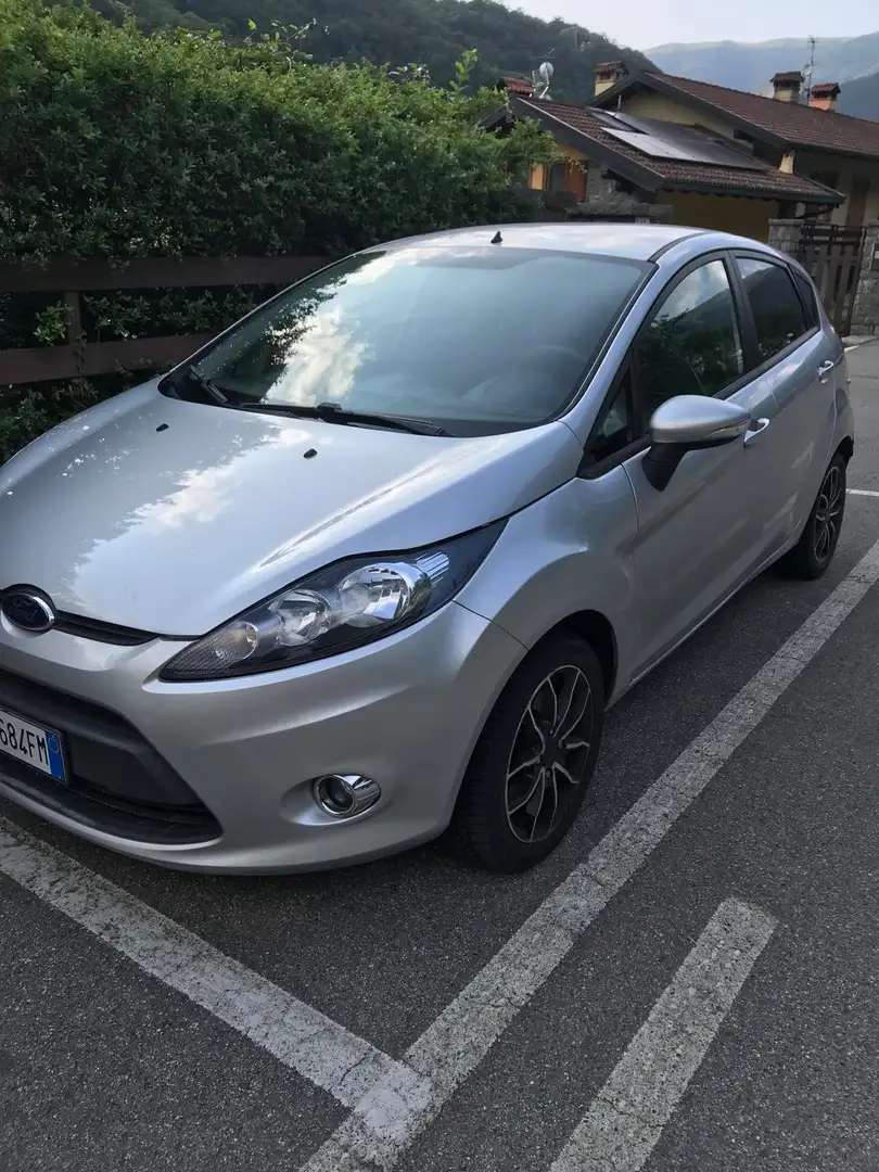 Ford Fiesta Fiesta VI 2008 5p 1.6 tdci Titanium FL Argento - 1