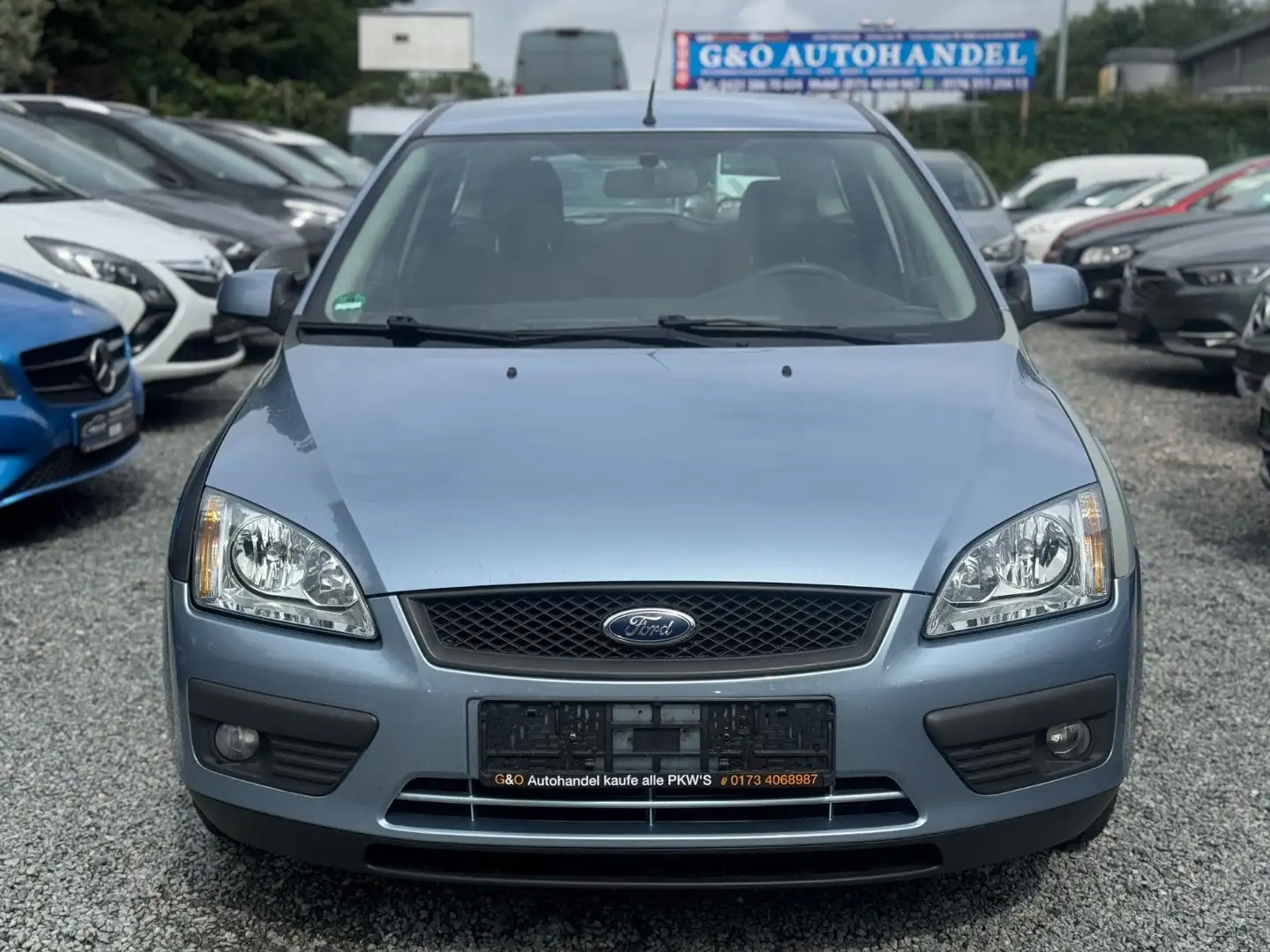 Ford Focus 1.6 Ambiente Azul - 1