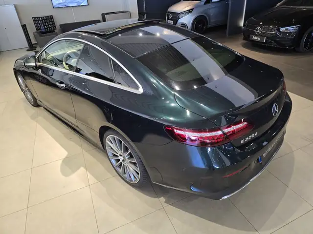 Mercedes-Benz E-Class view 14