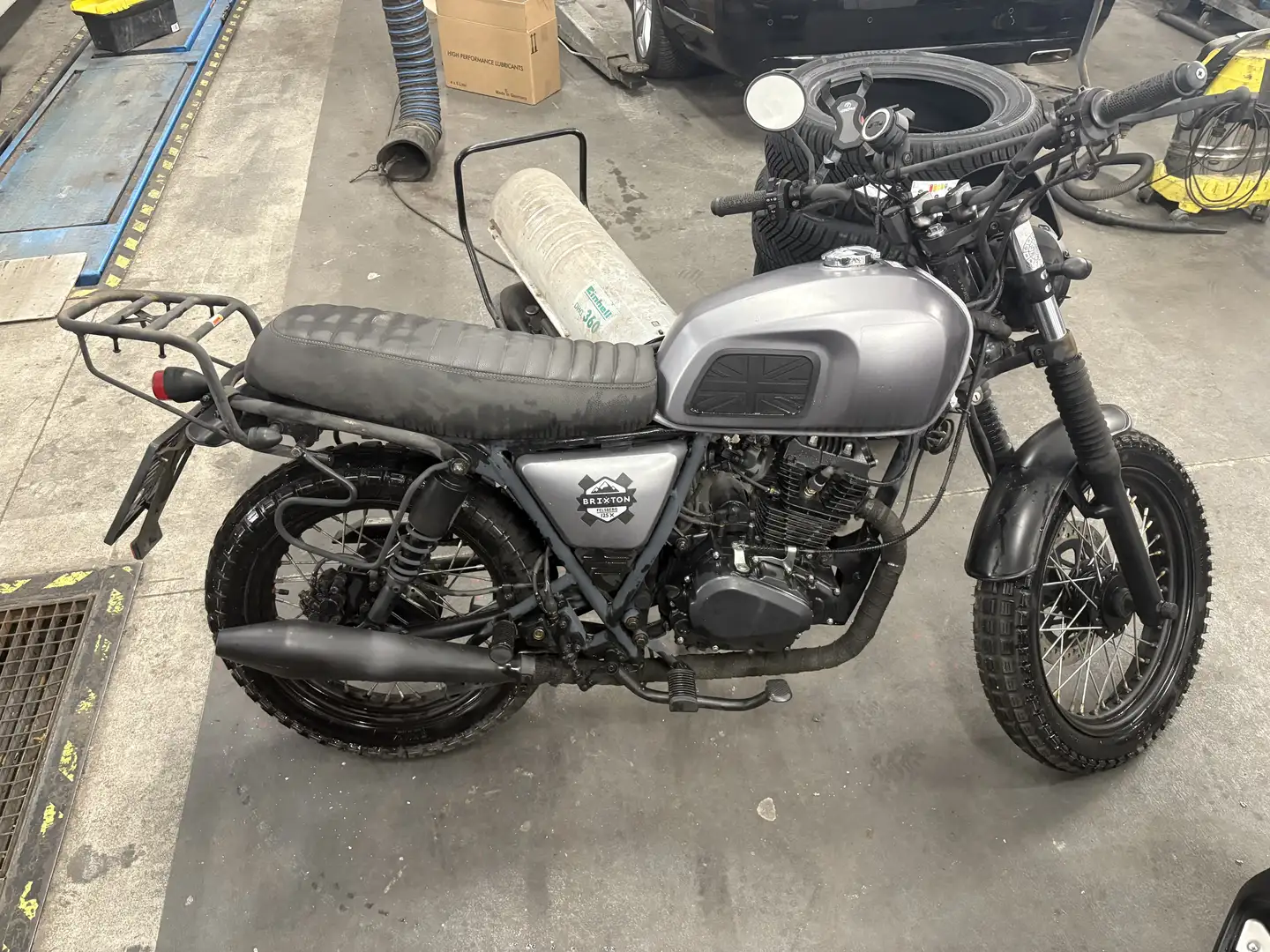 Brixton BX 125 NUR **** 2073 km **** - 1