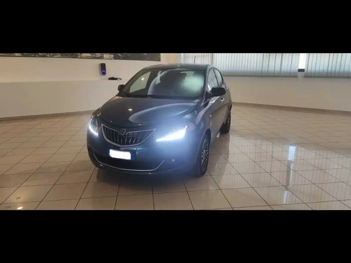 Lancia Ypsilon 1.0 firefly hybrid Platino s&s 70cv Blu/Azzurro - 1