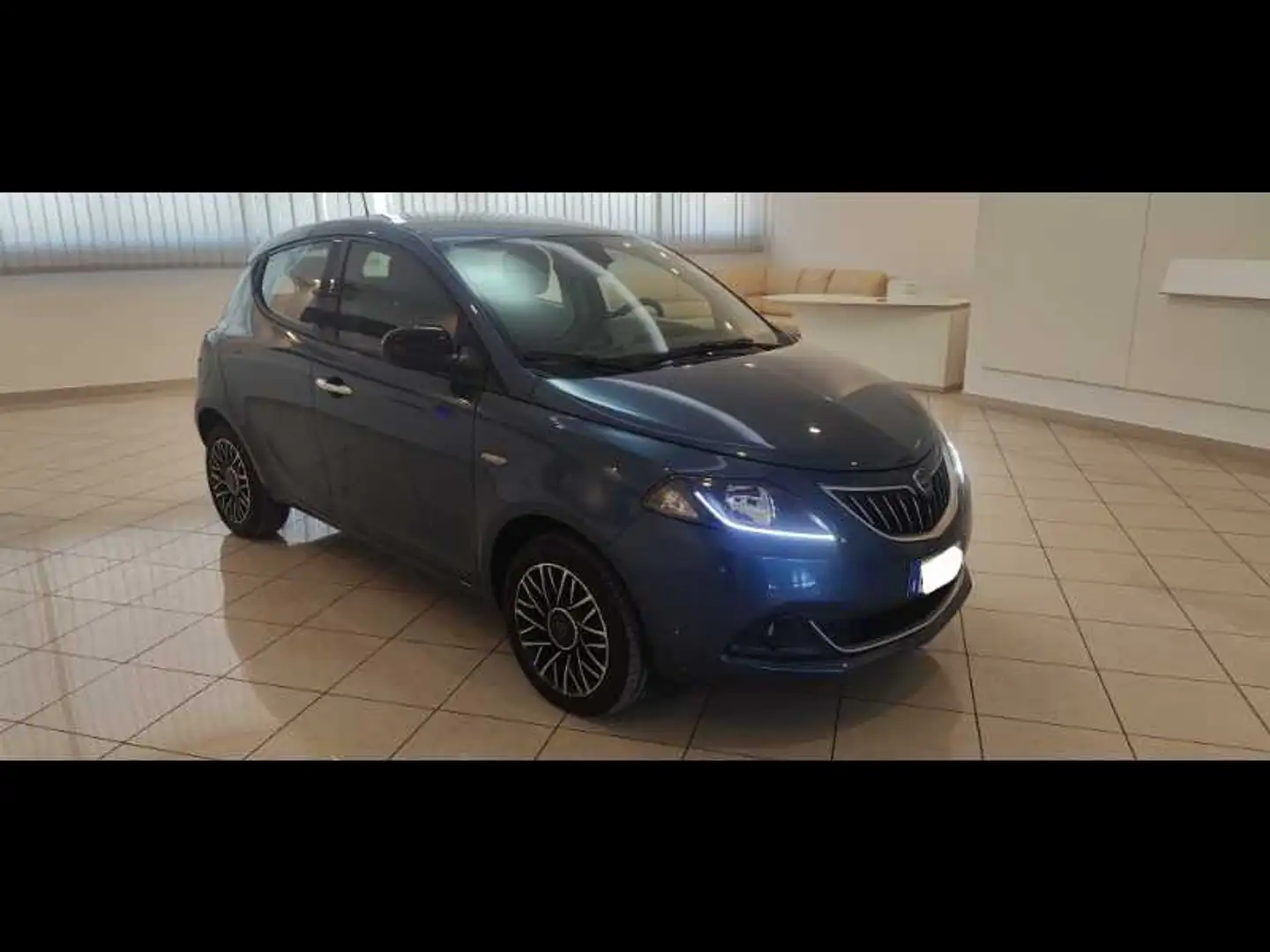 Lancia Ypsilon 1.0 firefly hybrid Platino s&s 70cv Blu/Azzurro - 2