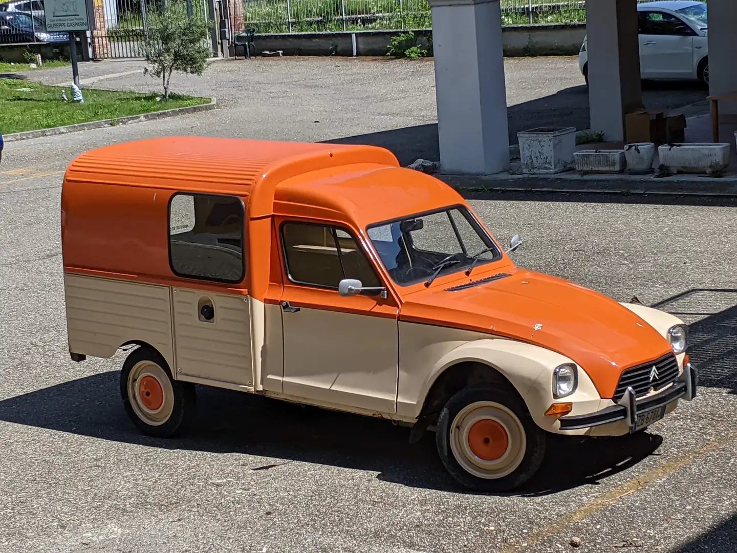 Citroen Acadiane - 1