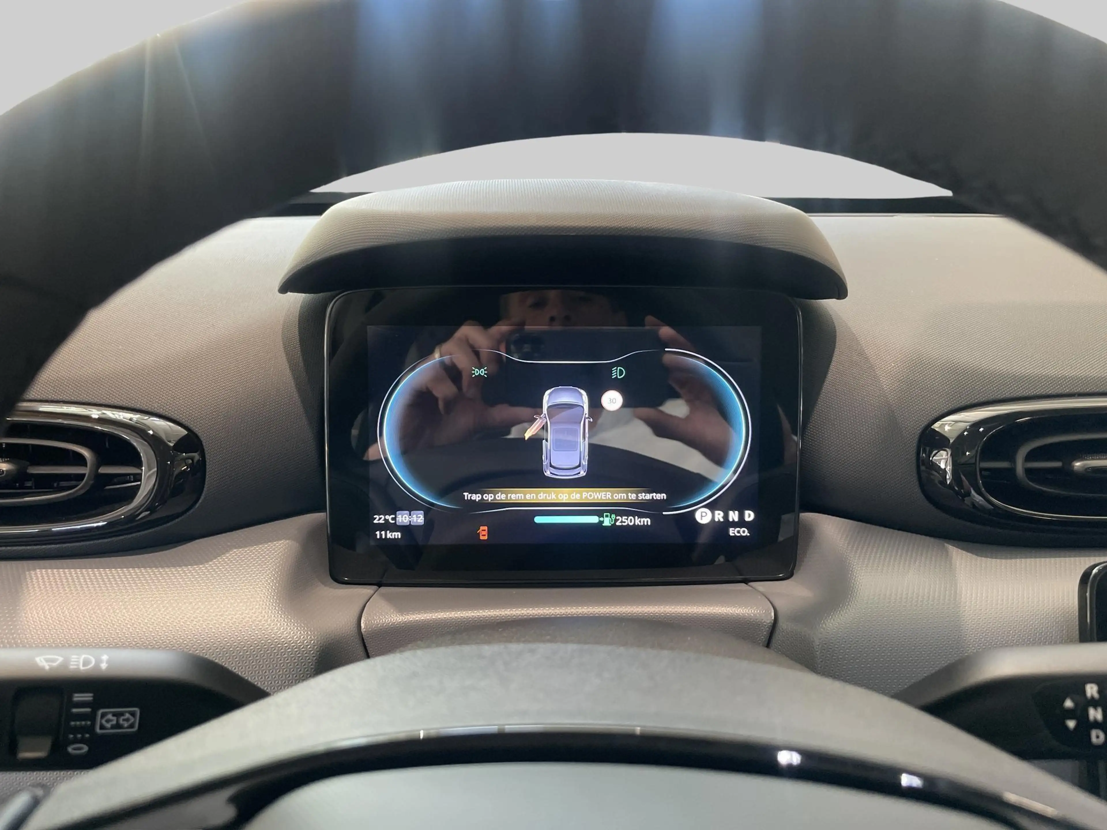 Leapmotor T03 Design 37.3 kWh | Airco (automatisch) | Keyless st — photo 15
