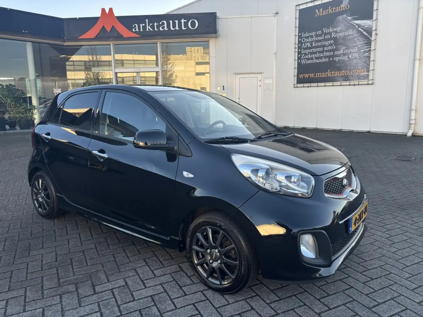Kia Picanto 1.0 CVVT X-treme Climate Bluetooth Trekhaak Leder Schwarz - 1