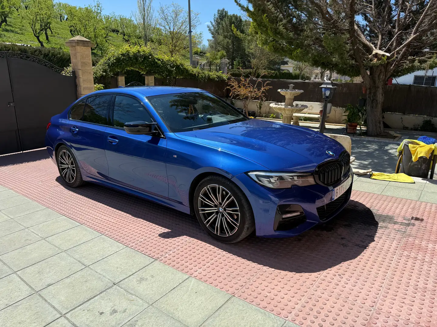 BMW 318 318d Azul - 1