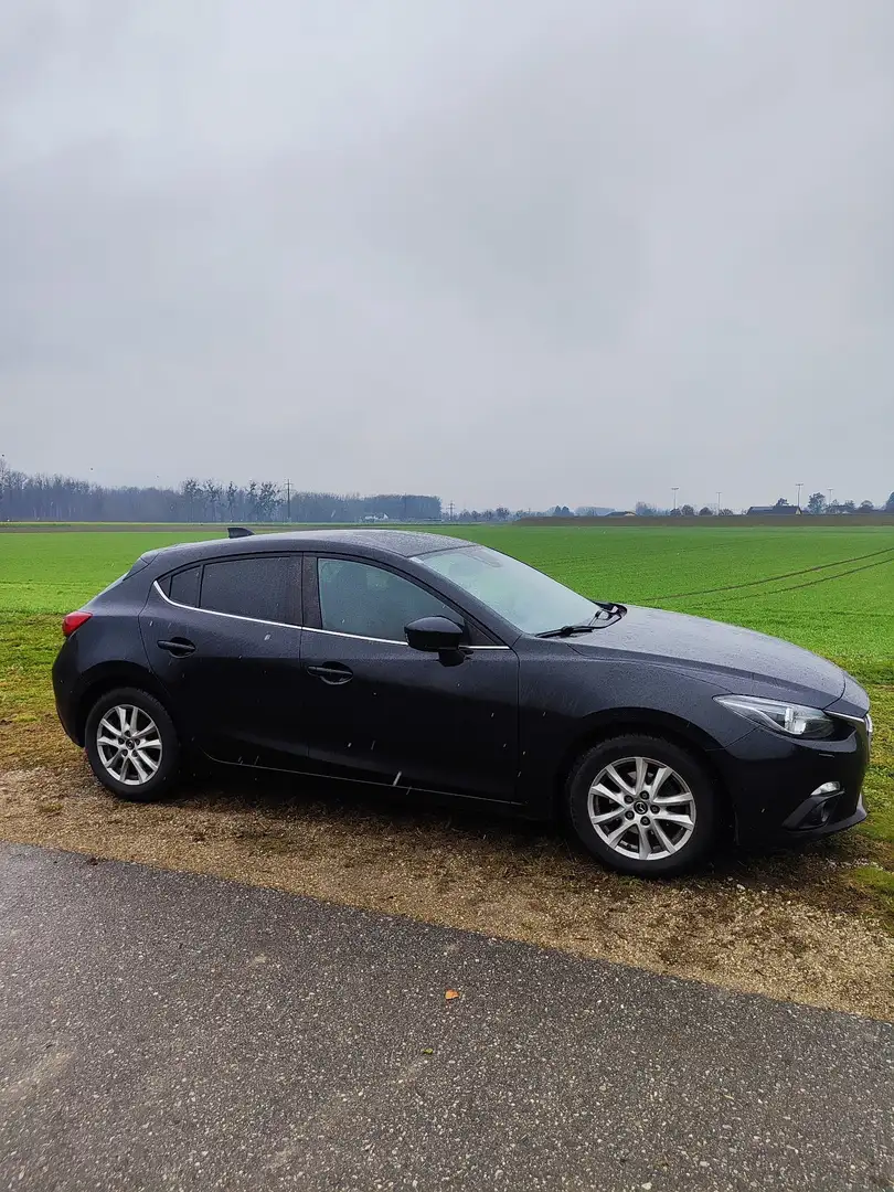 Mazda 3 G100 Attraction - 1
