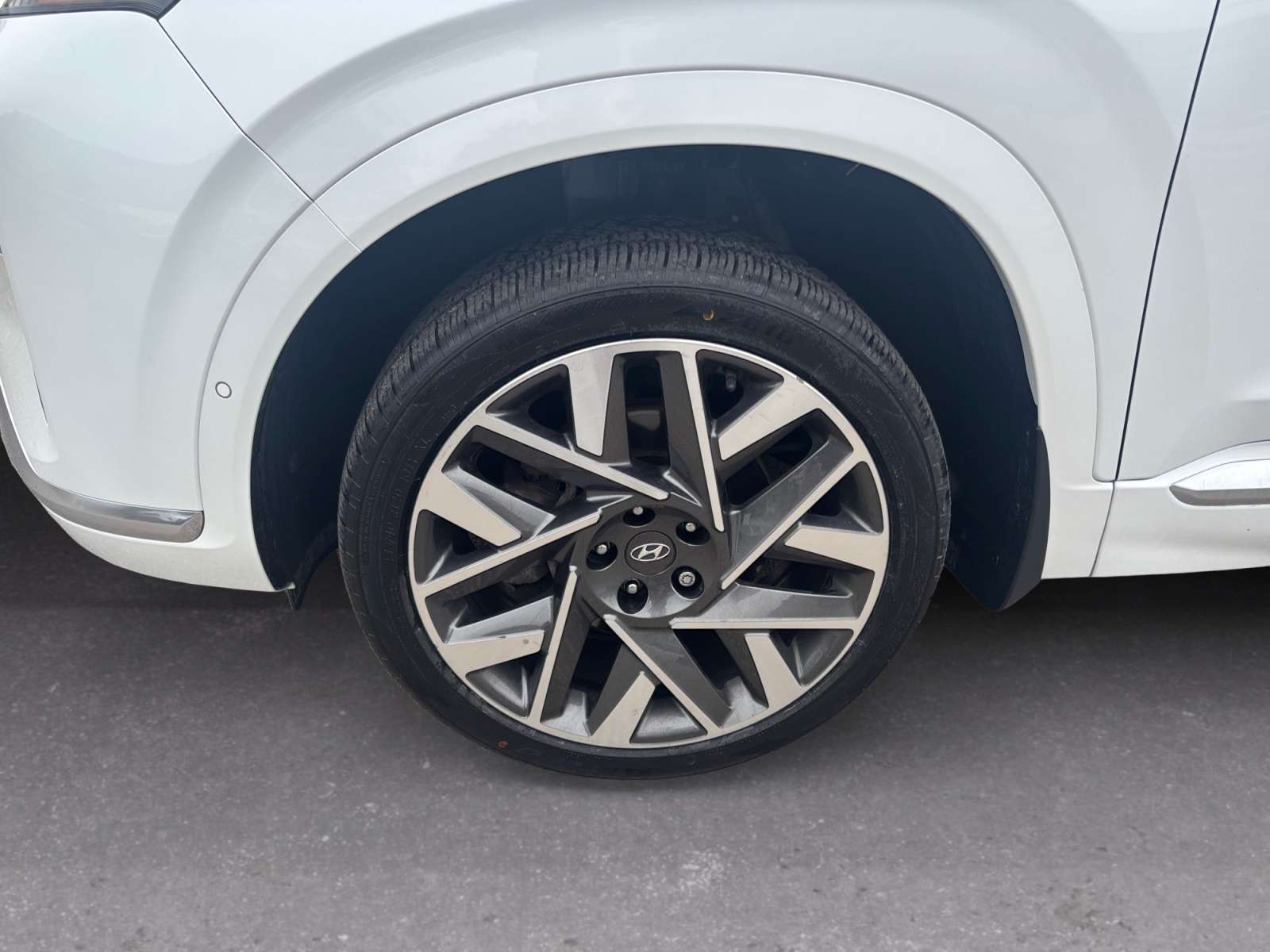 used 2022 Hyundai Santa Fe car, priced at $34,265