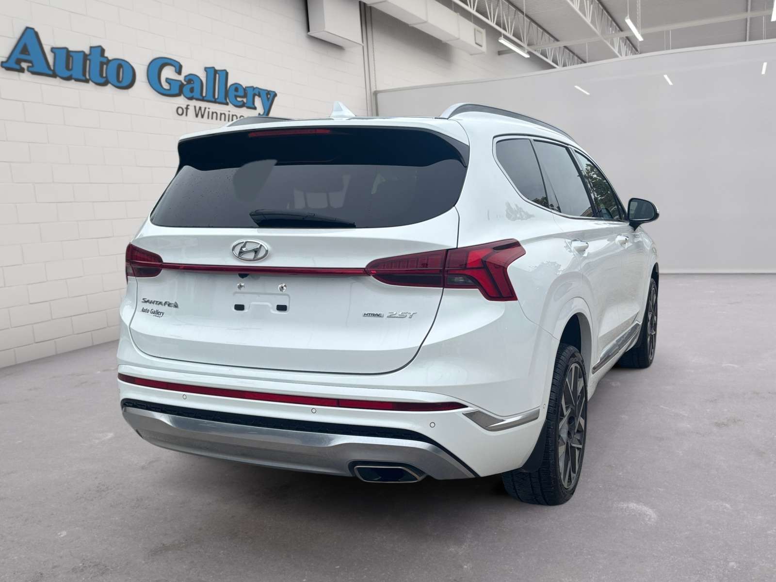 used 2022 Hyundai Santa Fe car, priced at $34,265