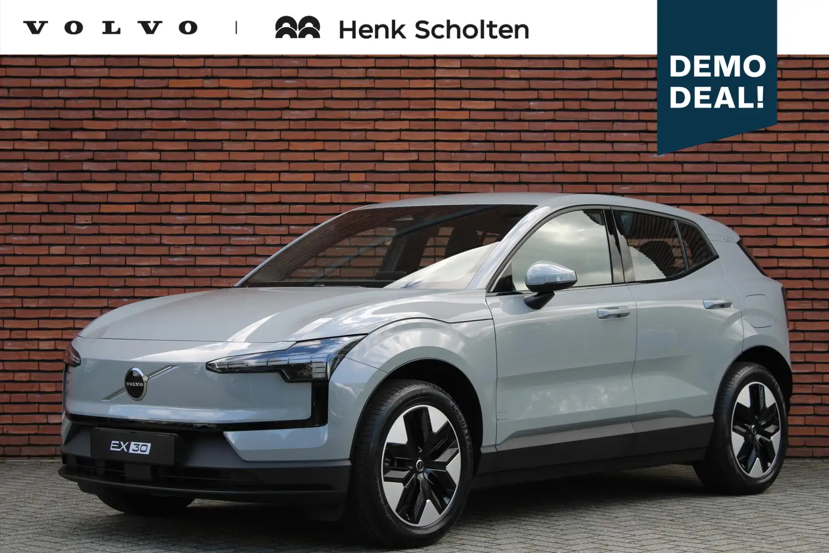 Volvo EX30 Single Motor Core 51 kWh | Climate Control | Park Gris - 1