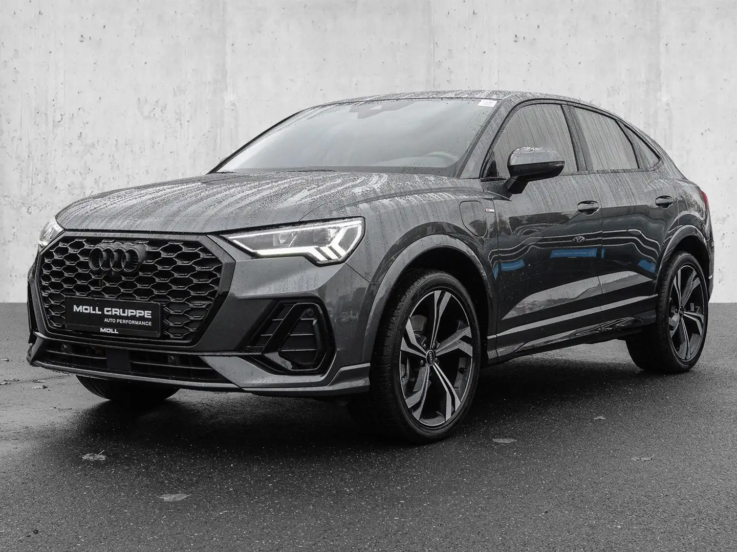 Audi Q3 Sportback 1.4 TFSI e S line S tronic Grau - 2